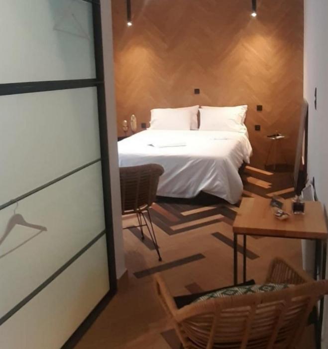 Sroom Apartment Mesolóngion 外观 照片