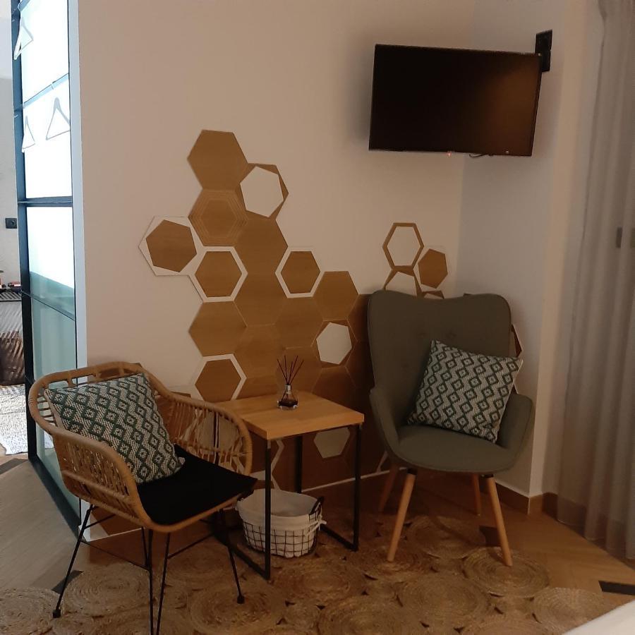 Sroom Apartment Mesolóngion 外观 照片