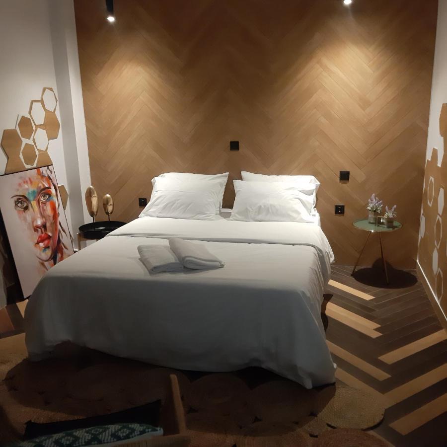 Sroom Apartment Mesolóngion 外观 照片