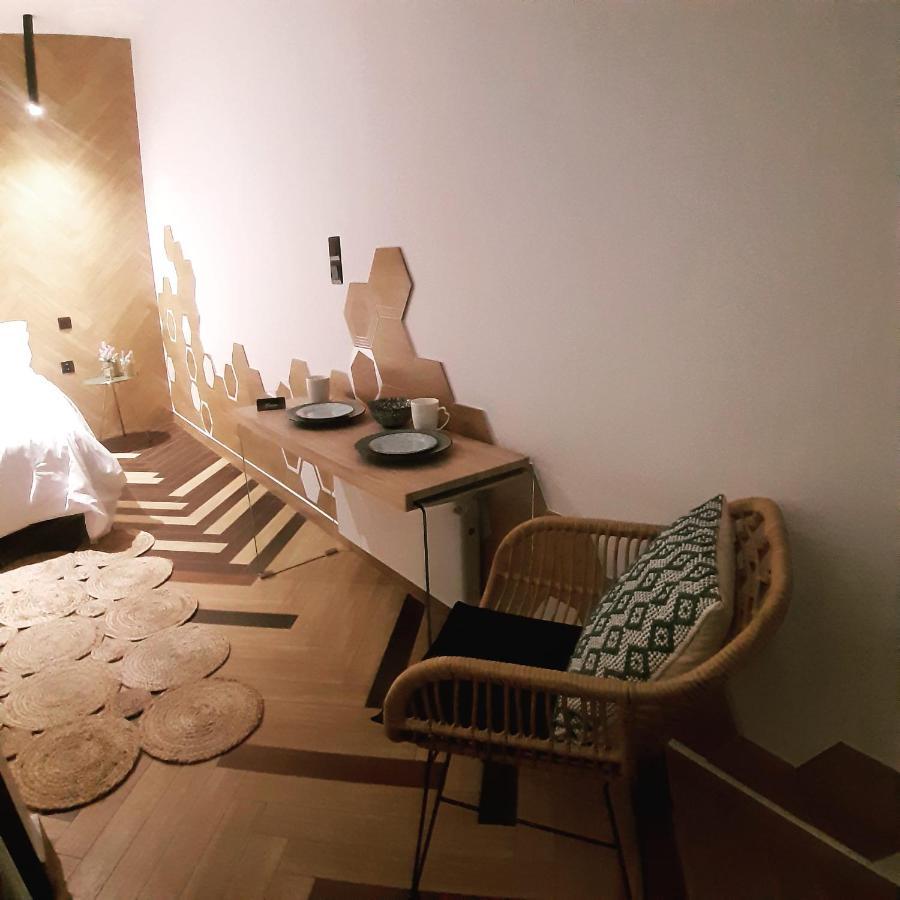 Sroom Apartment Mesolóngion 外观 照片