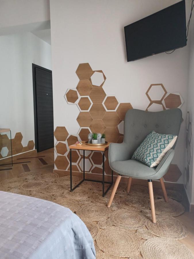 Sroom Apartment Mesolóngion 外观 照片